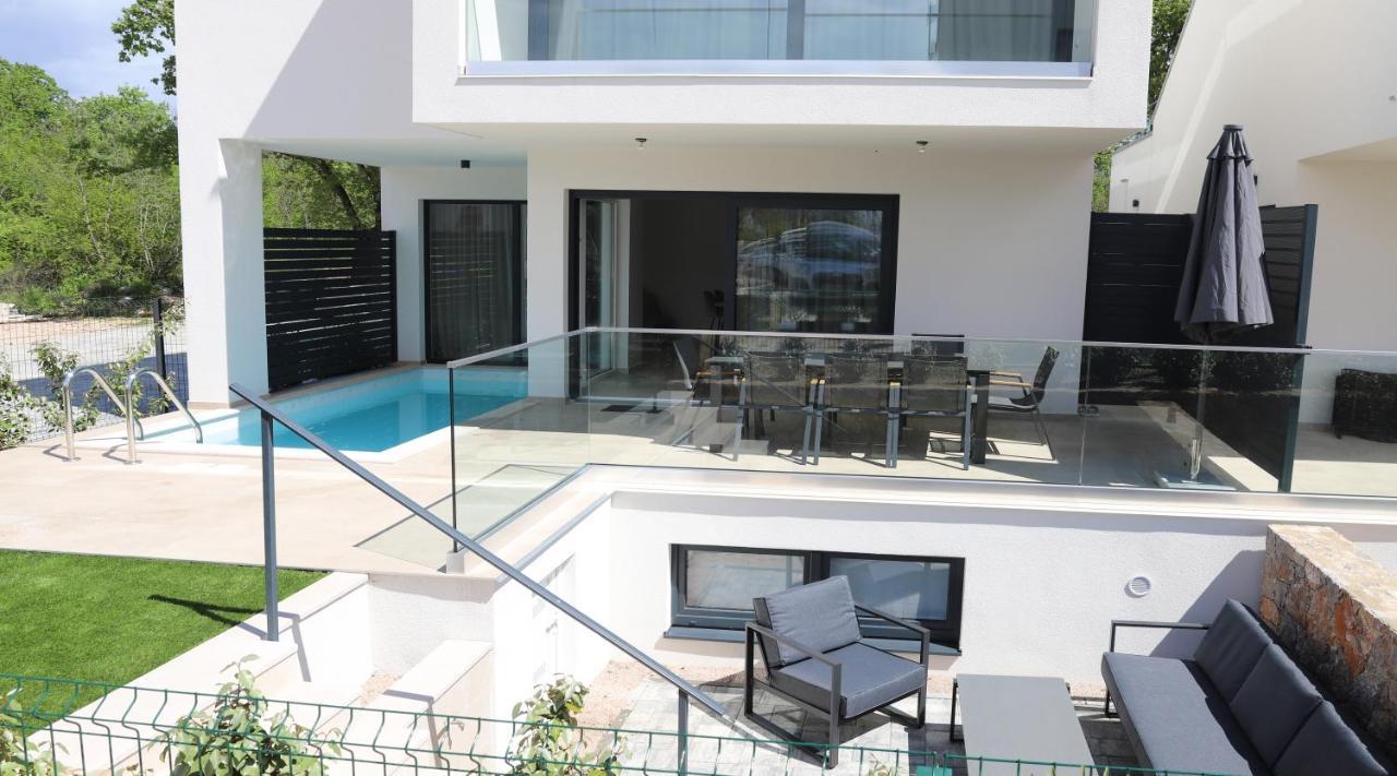 Brand New Apartment With Private Pool Njivice Exterior photo